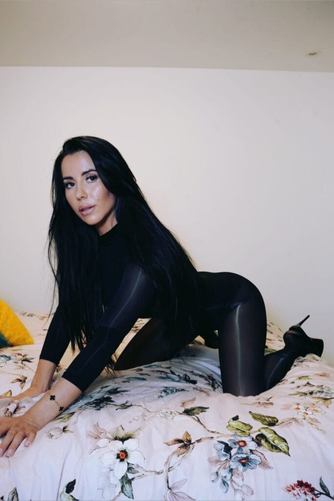 Photo of Elena, creator on OnlyFans with exclusive content