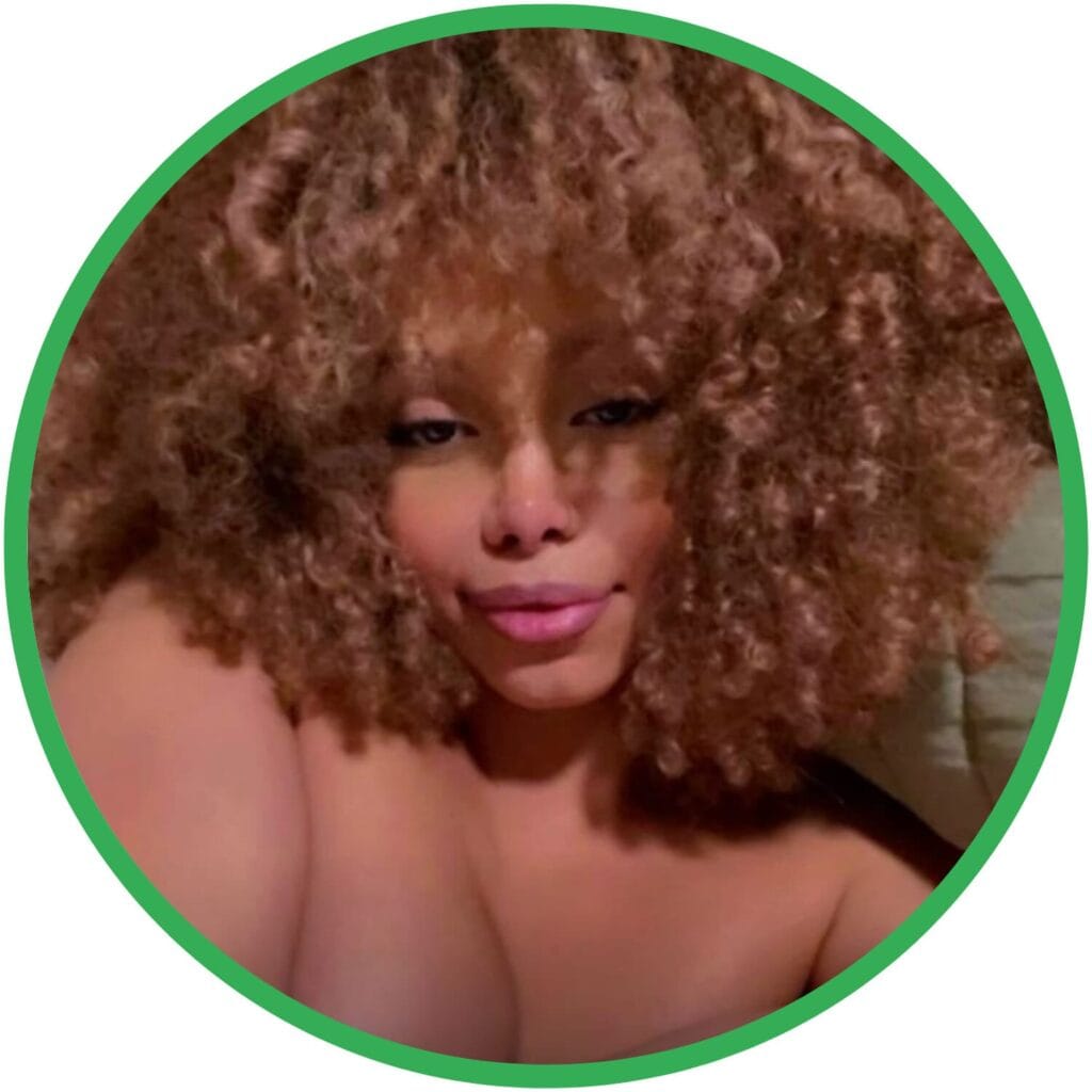 Photo of  Ms. Jade , creator on OnlyFans with exclusive content