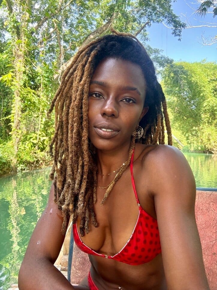 Photo of Your Favorite Sunflower , creator on OnlyFans with exclusive content