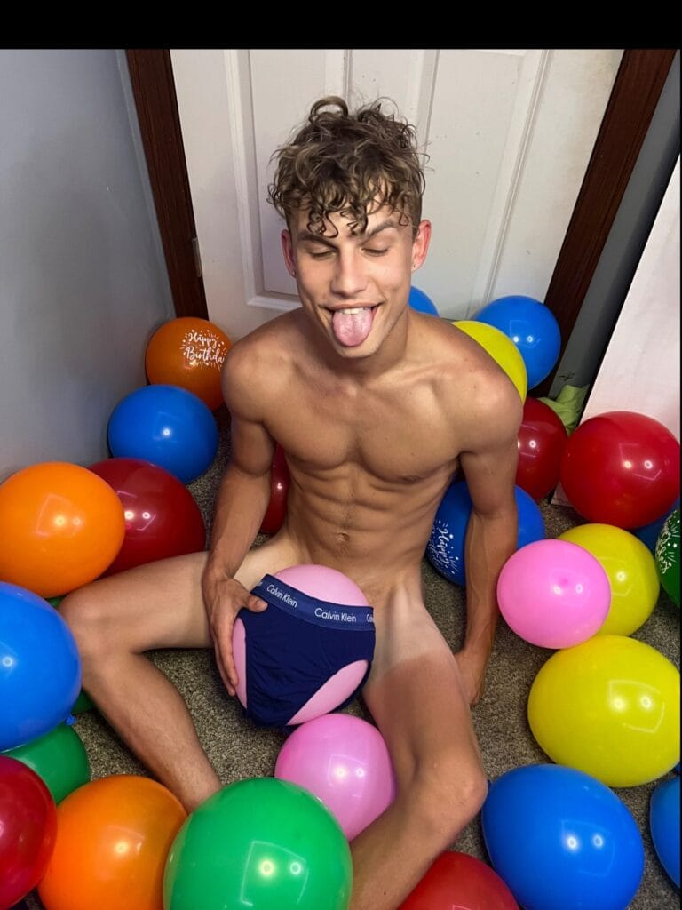 Photo of Tone, creator on OnlyFans with exclusive content